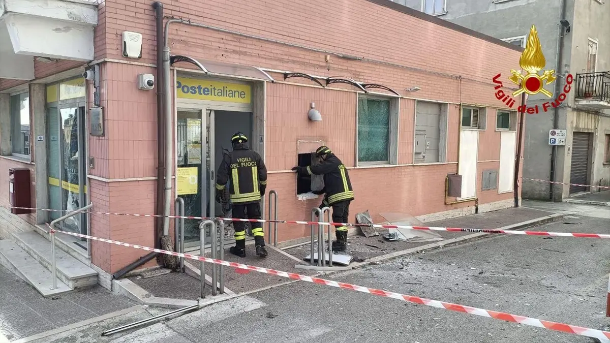 Un pompiere sulla scena del crimine